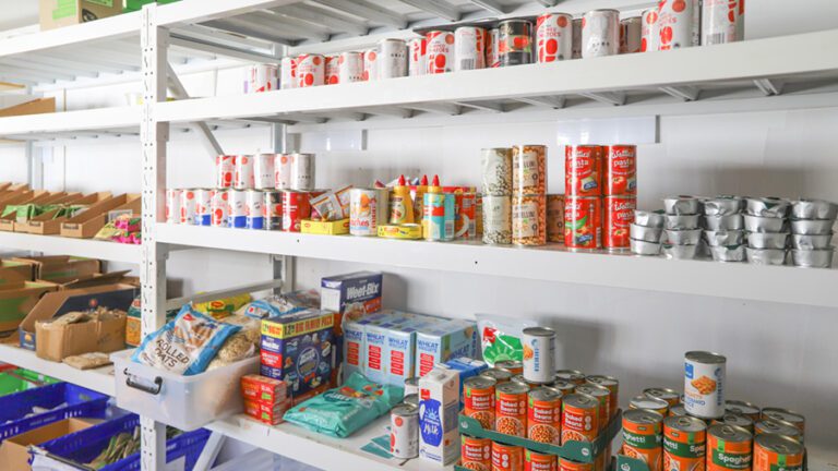5 Myths about Foodbanks and Who’s Asking for Food Support